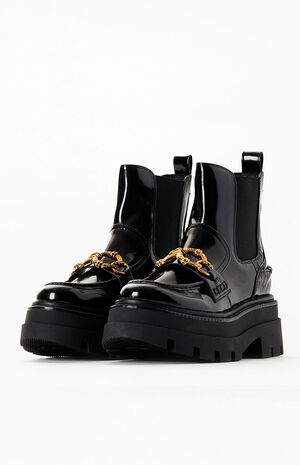 Women's Brooks Lug Sole Boots image number 2