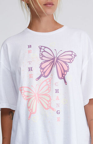 Change Butterfly Oversized T-Shirt image number 2