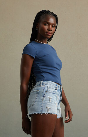 Light Indigo Pearl Bow High Waisted Denim Festival Shorts image number 3