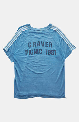 '80s Graver Picnic V-Neck Graphic T-Shirt image number 1