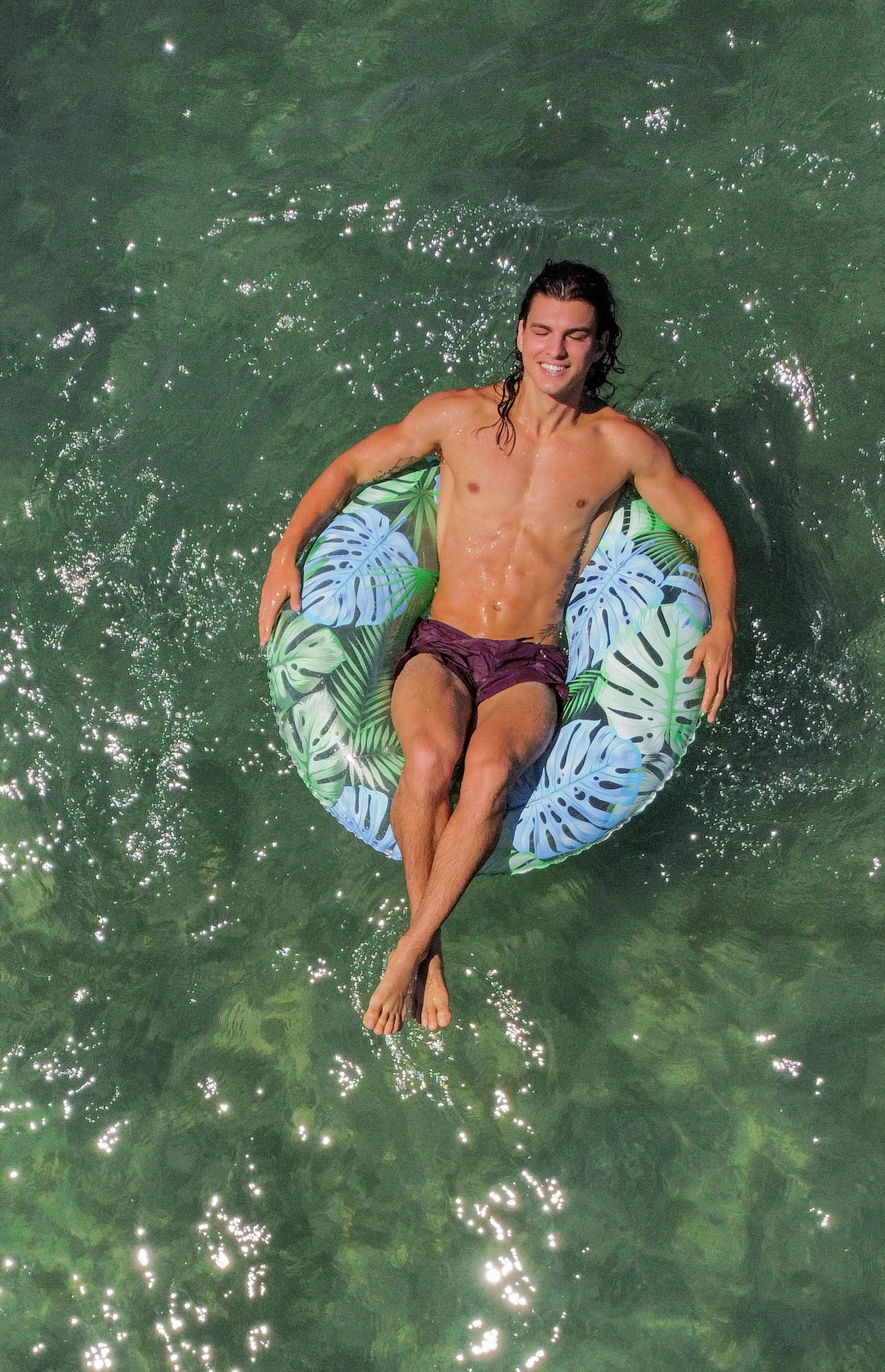 Pool Candy Resort Collection 42" Jumbo Palm Print Pool Tube