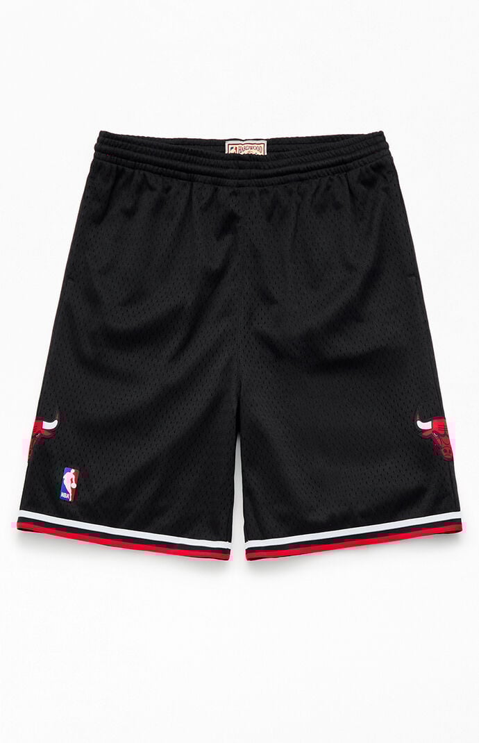 Mitchell&Ness Basketball Short “XLサイズ” Supreme Mitchell & Ness Basketball Short (SS21) - $138