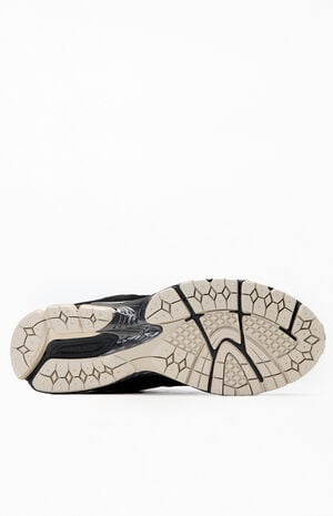 Black 2002R Shoes image number 4