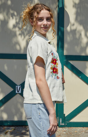 Embroidered Camp Shirt image number 3