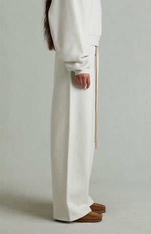 Women's Heather Oatmeal Lounge Fleece Baggy Sweatpants image number 4