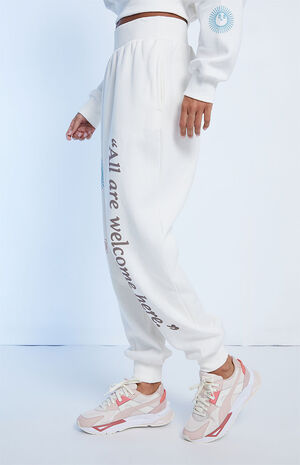 Good Vibes Graphic Sweatpants image number 3