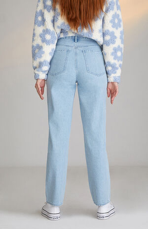 Eco Light Blue V-Dip Jeans image number 4