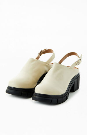 Women's Soft Grunge Platform Clogs image number 2