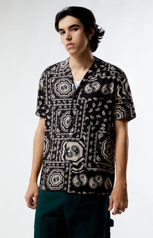 Zen Paisley Woven Camp Shirt image number 1