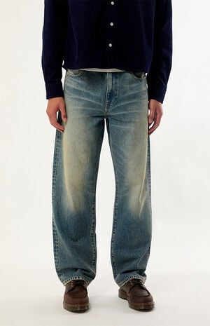 Logan Relaxed Straight Jeans Medium Wash image number 2