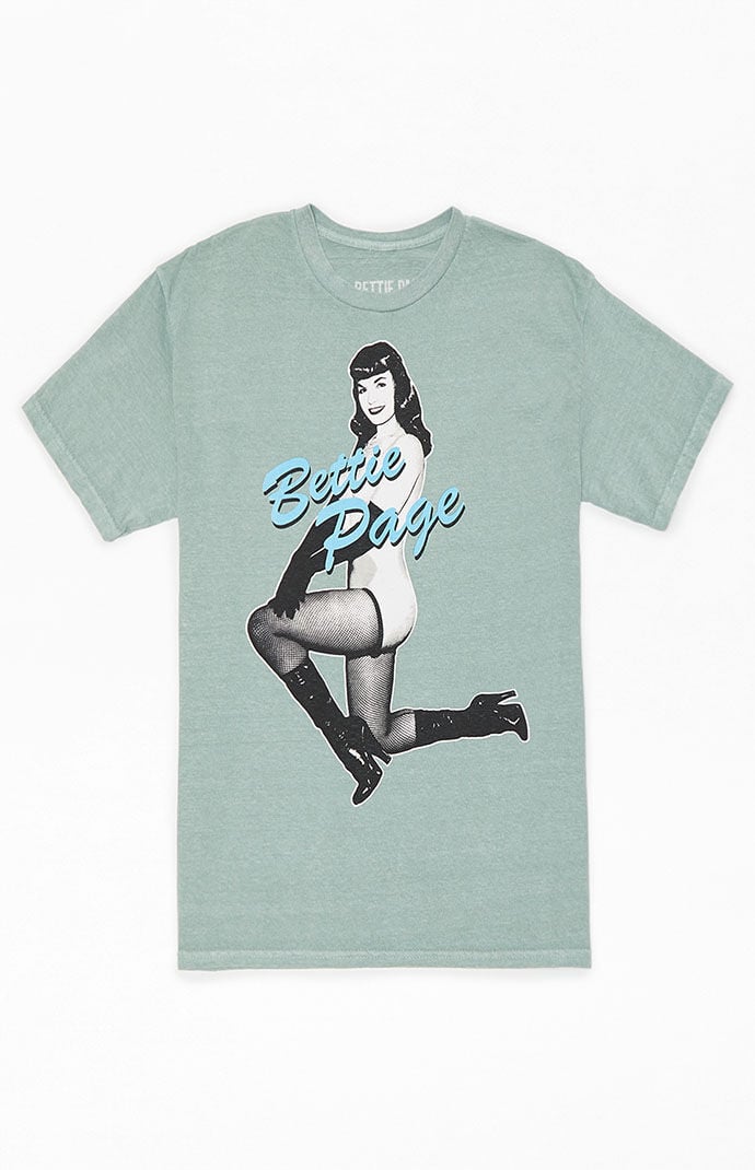 安価 ワタナベ Bettie Page T-Shirt | PacSun イラスト、キャラクター