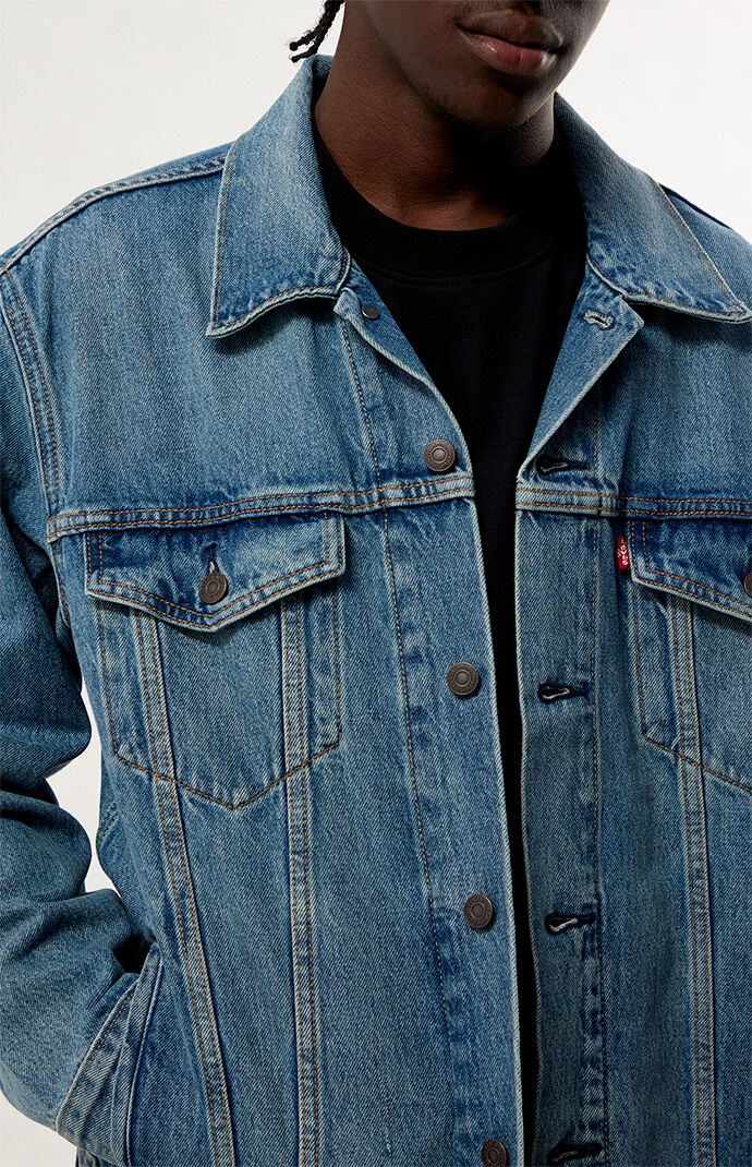 Levi's Medium Blue Relaxed Jean Trucker Jacket