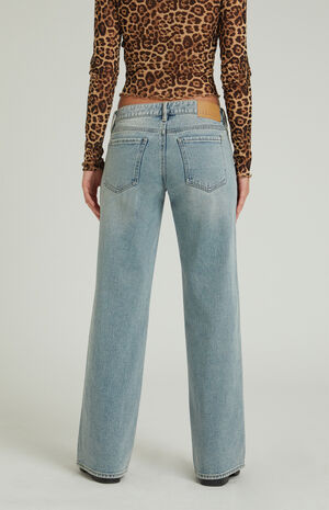 Zoe Low Rise Girlfriend Jeans Medium Indigo Tint image number 3