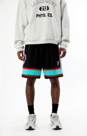 NBA Grizzlies Mesh Shorts image number 2