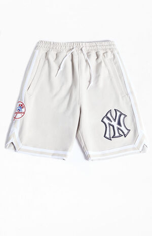 NY Yankees Varsity Letter Shorts image number 1