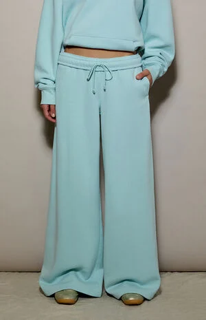 Ultra Soft Fleece Baggy Sweatpants image number 3