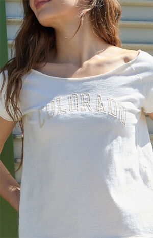 White Colorado Applique Off-The-Shoulder Top image number 2
