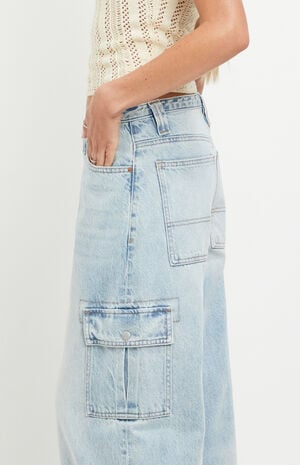 Sloane Low Rise Ultra Baggy Jeans Cargo Light Blue image number 5