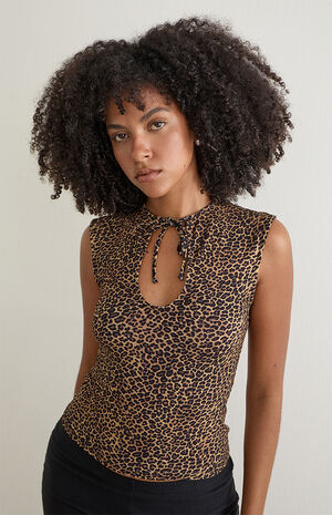 Ernesta Leopard Keyhole Top image number 4