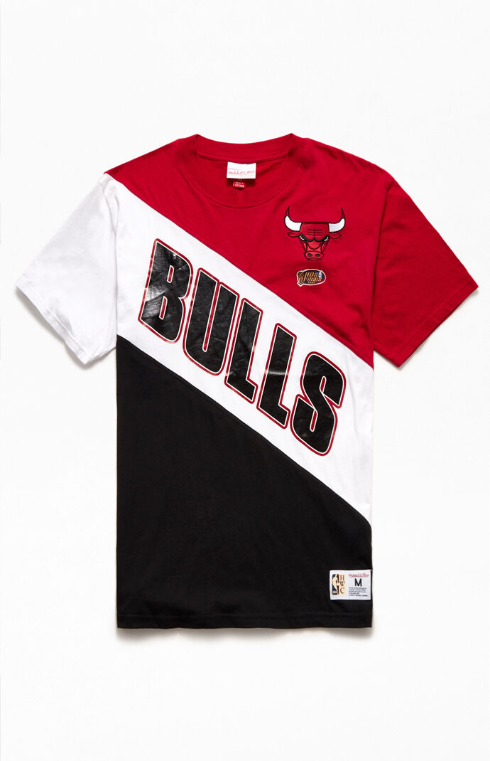 Play By Play Bulls T-Shirt