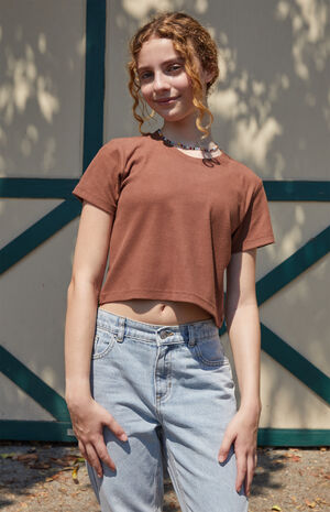 Brown Solid Ribbed Skimmer T-Shirt image number 1