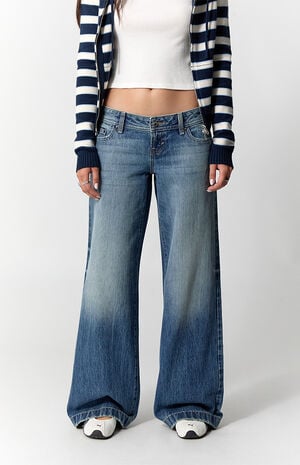 Kaia Ultimate Low Rise Baggy Jeans Stitch Medium Blue image number 3