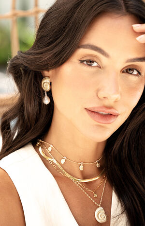 Nautilus Shell Pendant Layered Necklace image number 9