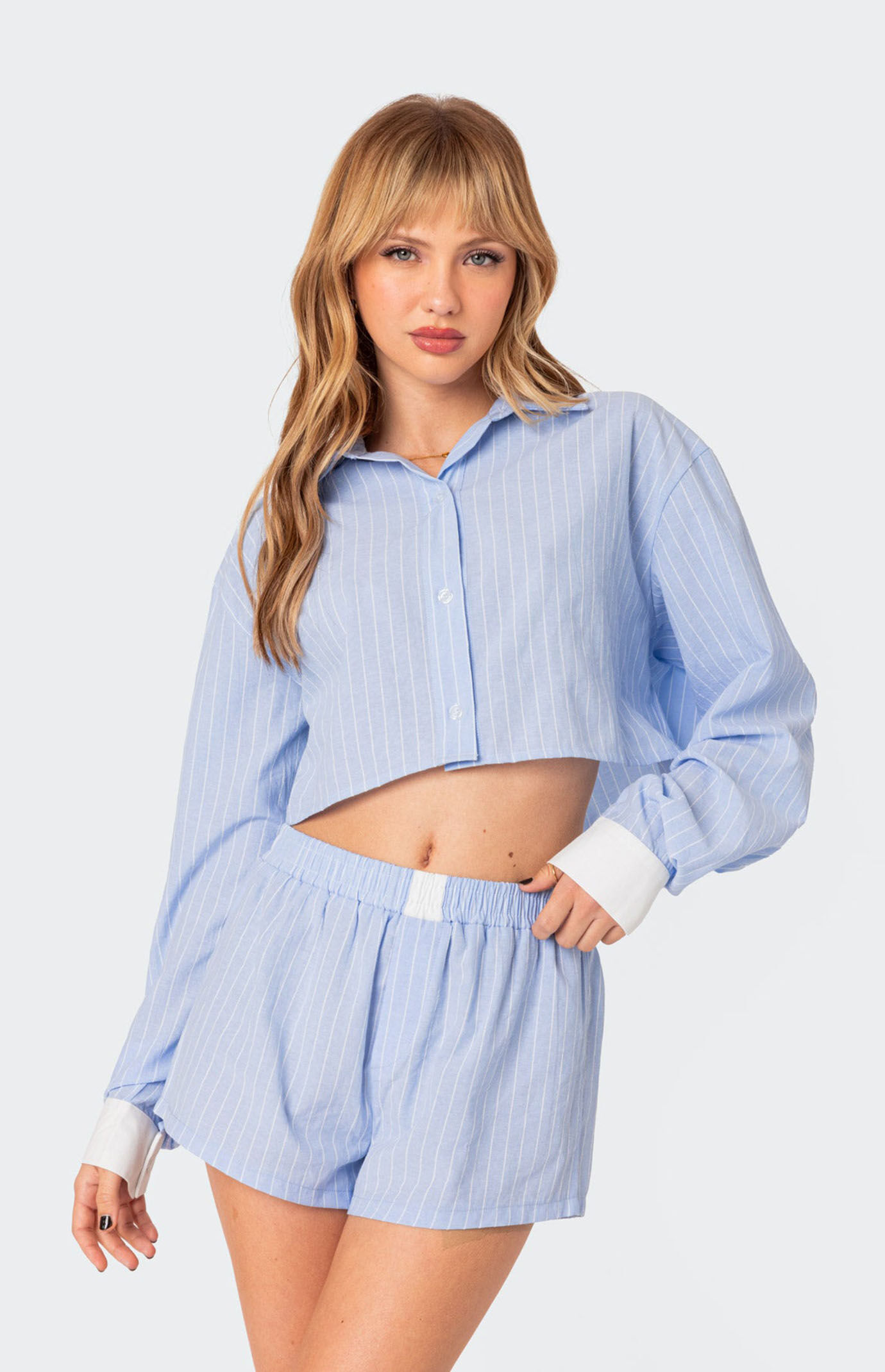 Edikted Lea Cropped Button Up Shirt