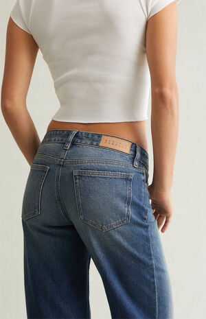 Zoe Low Rise Girlfriend Jeans Medium Indigo image number 5