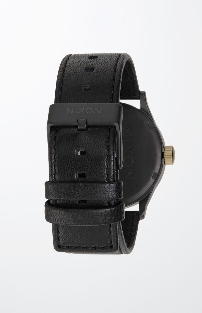 Pacsun best sale nixon watches