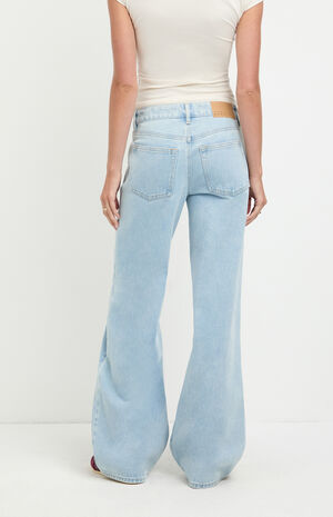 Casey Low Rise Baggy Jeans Light Indigo Washed image number 4