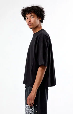 Black Solid Dropped Shoulder Cropped T-Shirt image number 3