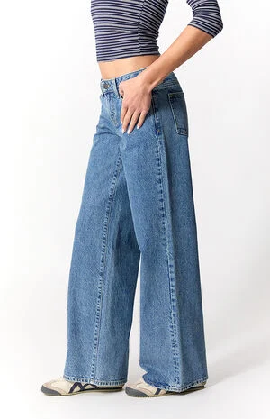 Casey Low Rise Baggy Jeans Medium Blue image number 3
