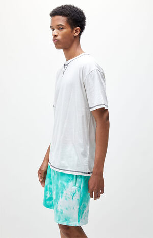 Gray Contrast Stitch Regular Fit T-Shirt image number 2