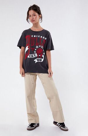 Chicago Bulls Banner Vintage T-Shirt image number 4