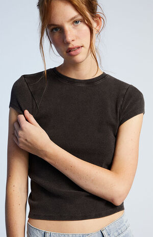 Pansy T-Shirt image number 1