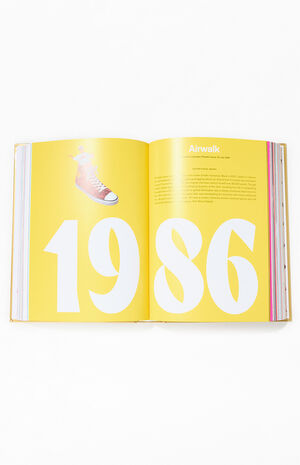 Sneaker Freaker The Ultimate Sneaker Book image number 2