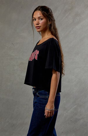 Wisconsin Badgers Off-The-Shoulder Oversized T-Shirt image number 3