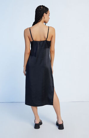 Lace Trim V-Neck Midi Dress image number 4