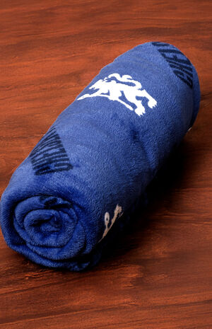 Official Chelsea FC Fleece Throw Blanket image number 2