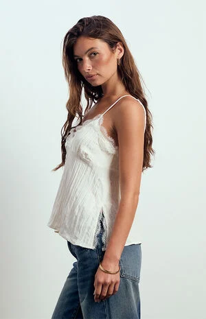 Elise Pliss&eacute; Lace Tank Top image number 4
