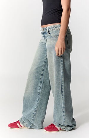 Kaia Ultimate Low Rise Baggy Jeans Light Blue Acid Wash image number 3