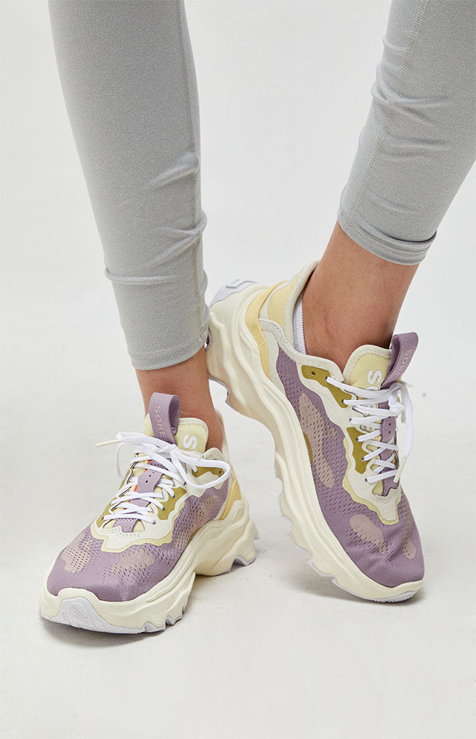 Women's kinetic sneaker hotsell