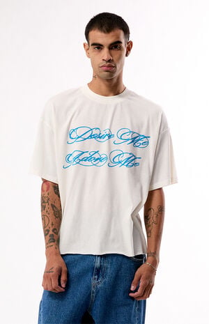 Desire Adore T-Shirt image number 1