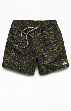 Quiksilver Threads and Fins 17 Quiksilver Threads and Fins 17