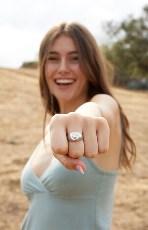 Smiley Ring image number 1