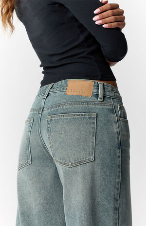 Casey Low Rise Baggy Jeans Medium Wash Blue image number 6