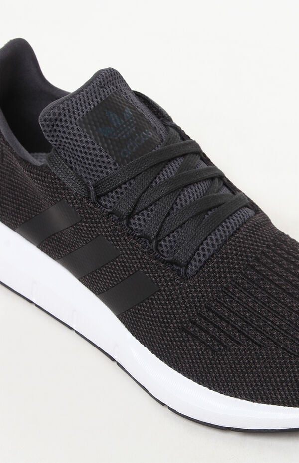 adidas swift run black and white