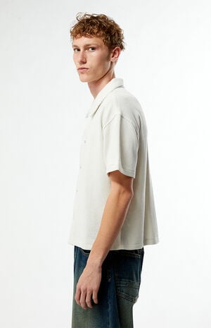 Leone Solid Textured Camp Shirt image number 3