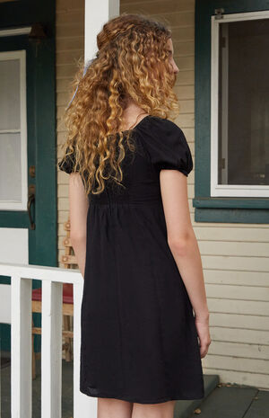 Black Short Sleeve Dress image number 4